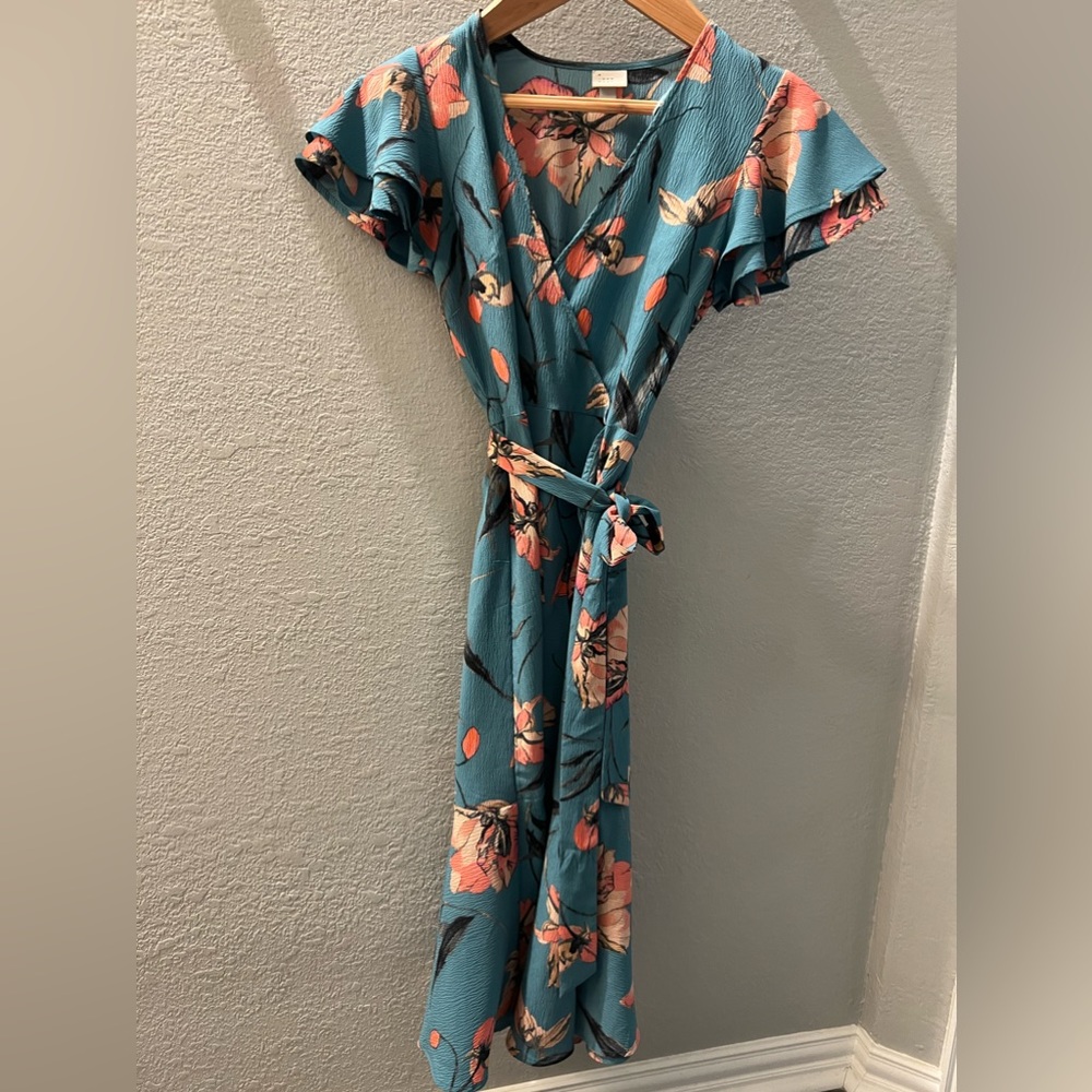 NWOT A New Day floral wrap dress size XS